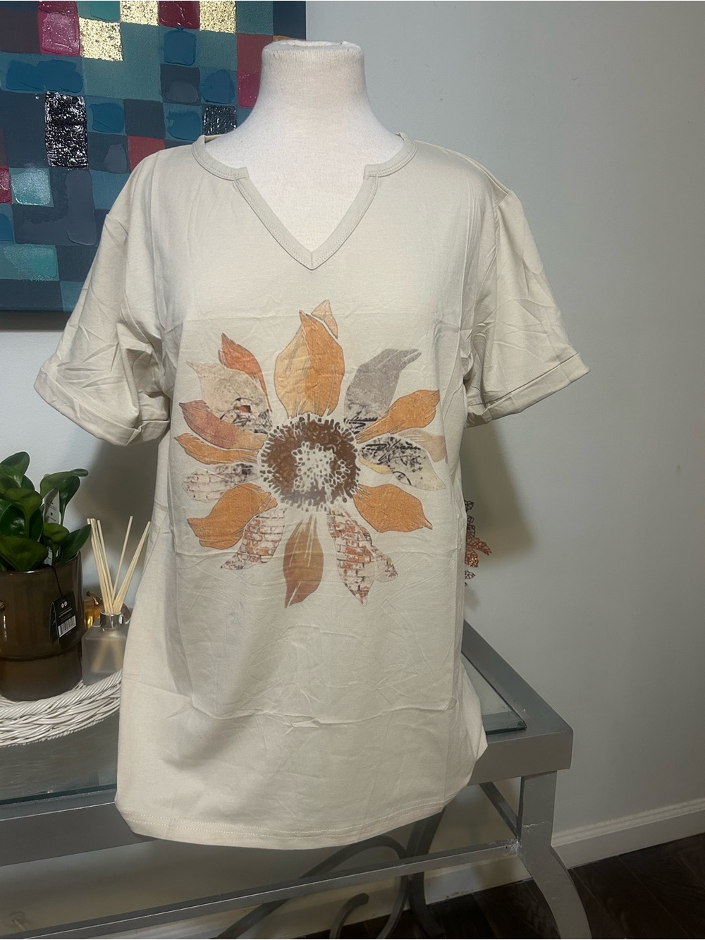 Cream V-Neck Sunflower Graphic Tee
